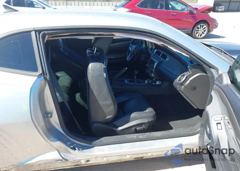 2014 Chevrolet Camaro 2Lt из США, поврежденный, VIN 2G1FG1E3XE9229144